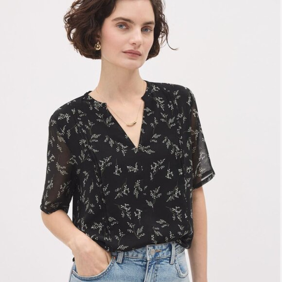 RW&Co - Short-Sleeve V-Neck Popover Blouse - Size L - Picture 1 of 1